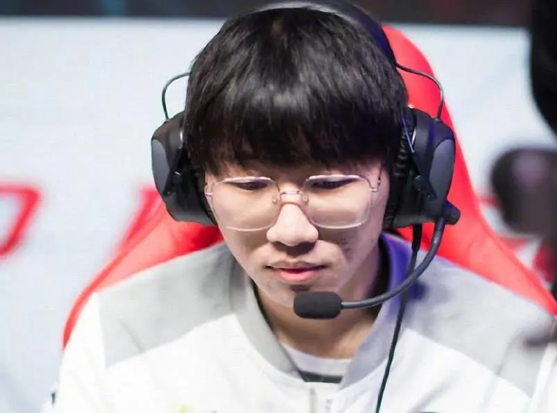 体育游戏Ning遭遇十五连败，DWG教练面临压力！的简单介绍