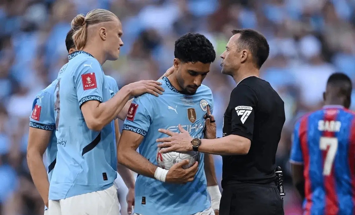 体育娱乐欧超杯今夜再迎强敌；法兰克福扳平良机；主帅态度——管理层满意；训练强度明显提升的简单介绍